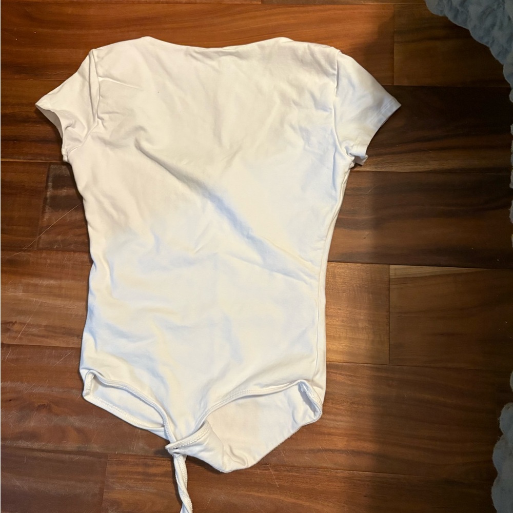 Abercrombie & Fitch White Bodysuit Size Small‎ Scoop Neck Tee (0758) - Picture 2 of 4